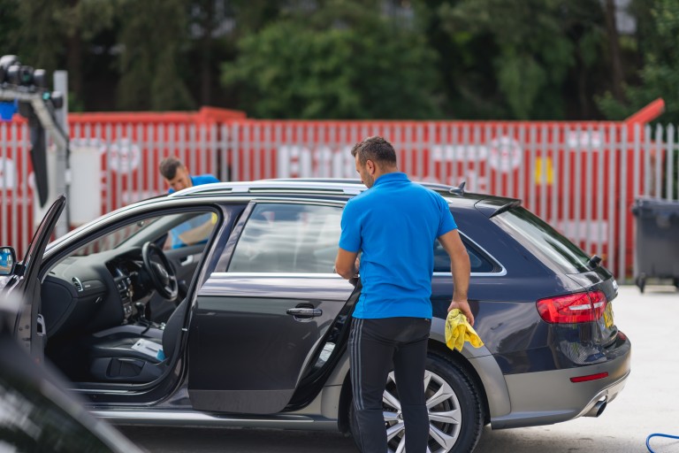 Car Carpet Extraction Cleaning with Canary Car Wash